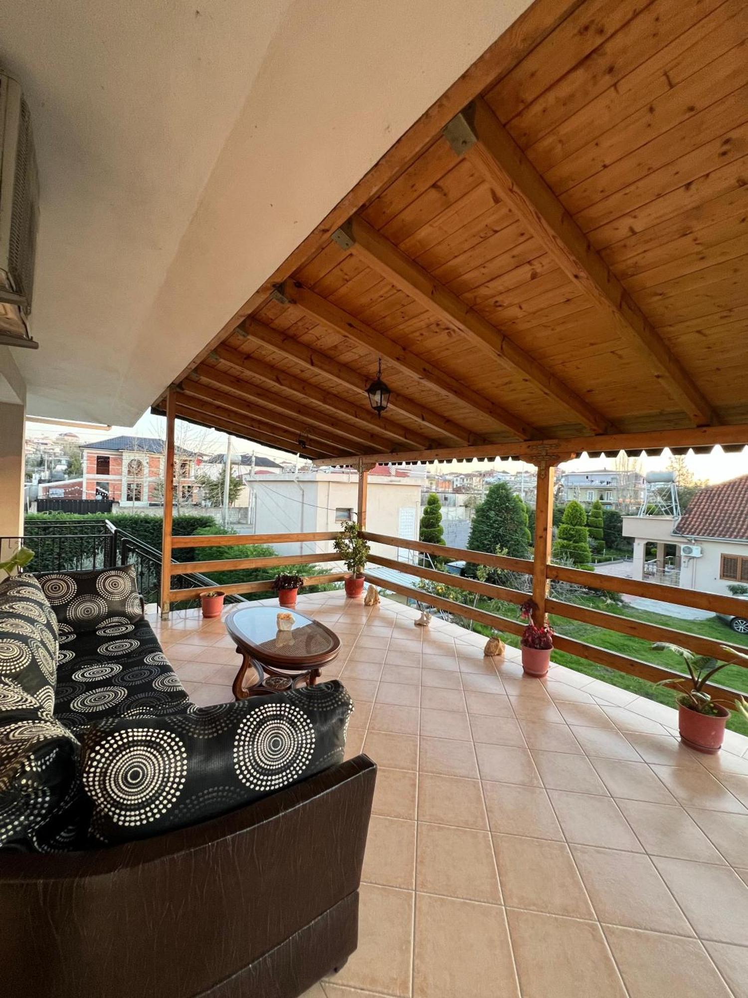 Villa Cerpja Kamez Exterior foto